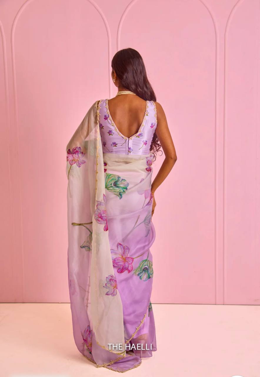 Women's Exquisite Lavender & White Organza Saree with Hand-Painted Lotus Floral Motifs & Gold Embellished Border β Complete with Matching Printed Blouse for Festive & Special Occasions - Image 4